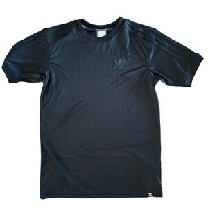 Adidas black skateboarding tee
